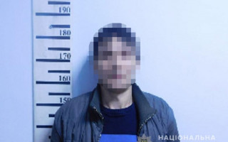 У Києві чоловік вистрелив у сусідку, яка сварилась із його матір'ю