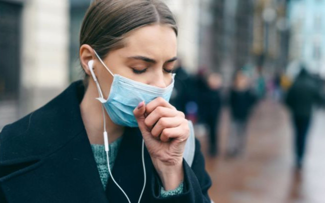 Достаточно пройти мимо больного: раскрыли степень заразности штамма «Дельта»