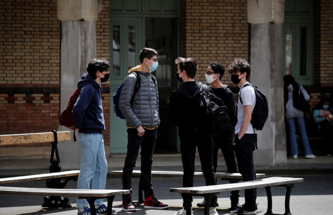 Во Франции хотят снизить возрастной порог для голосования до 16 лет