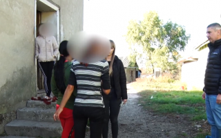 С отцом ребенка познакомилась на свалке: на Закарпатье забеременела 11-летняя девочка, видео