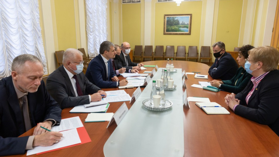 Україна і Британія обговорили підготовку візиту Зеленського до Лондона