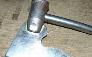 Ударил топором по голове: в Киеве мужчина убил брата