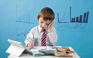 Як правильно оформити неповнолітнього на роботу: всі нюанси