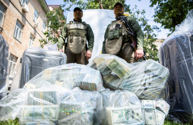 Спроба підкупу керівництва НАБУ і САП: завершено розслідування стосовно ексміністра екології часів Януковича