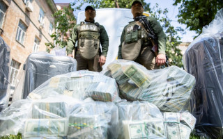 Спроба підкупу керівництва НАБУ і САП: завершено розслідування стосовно ексміністра екології часів Януковича