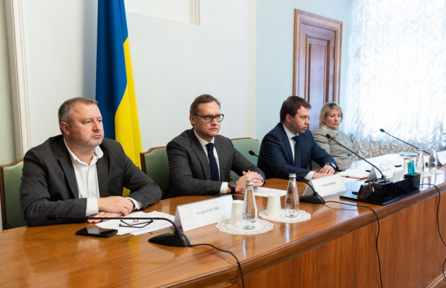 У Зеленського обговорили судову реформу разом із іноземними послами та РСУ