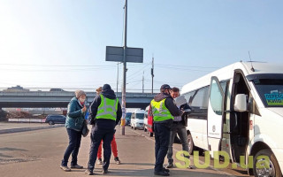 Локдаун для невакцинированных в Киеве: как живет город в первый день, фото