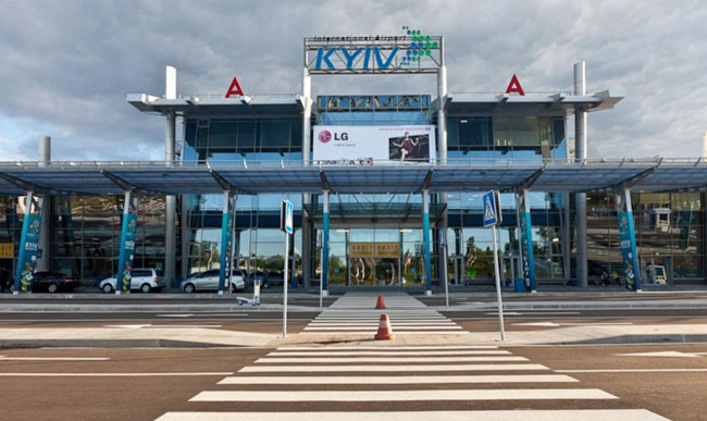 В аэропорту «Киев» у пяти человек обнаружили поддельные COVID-сертификаты