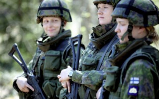 Обязательный для женщин: что в Финляндии хотят сделать с военным призывом