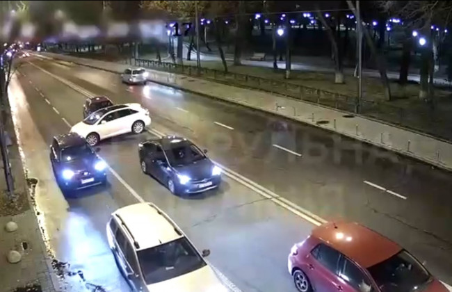 Хотів втекти, та отримав 4 протоколи: у Києві нетверезий водій потрощив ряд автівок