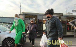 Жесткий карантин в Киеве: куда не пустят без COVID-сертификата