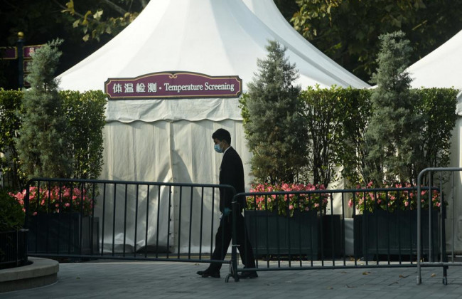 В Шанхае на несколько дней закрыли Диснейленд из-за одного случая COVID-19