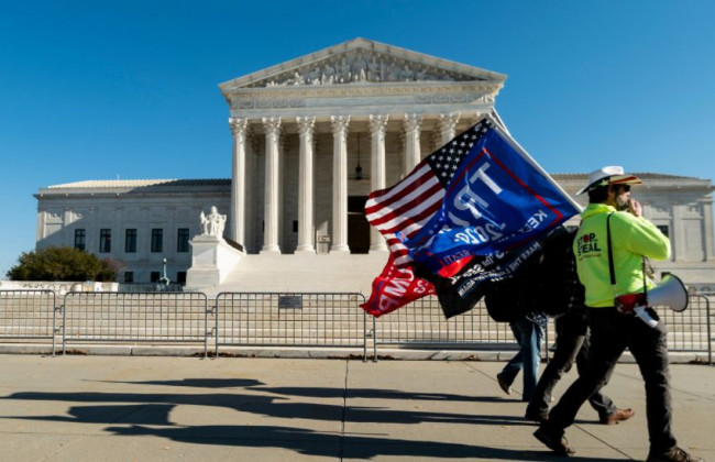 Верховний суд США відмовився забезпечити позов медиків, які оскаржували обов’язкову вакцинацію від COVID–19