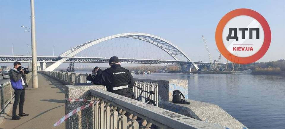 В Києві знайшли труп велосипедиста
