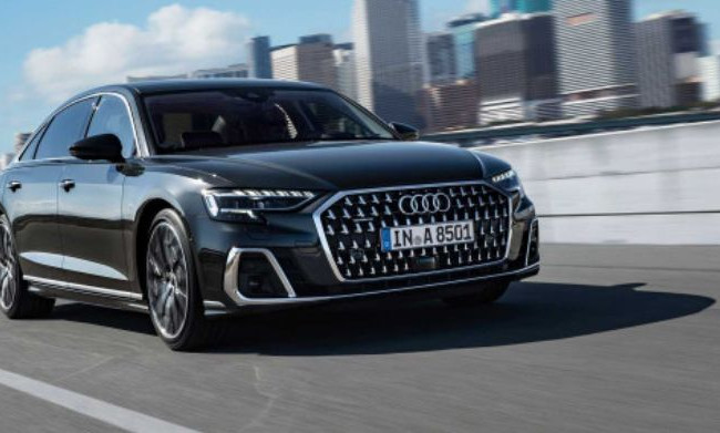 Audi представила обновленный флагман, фото