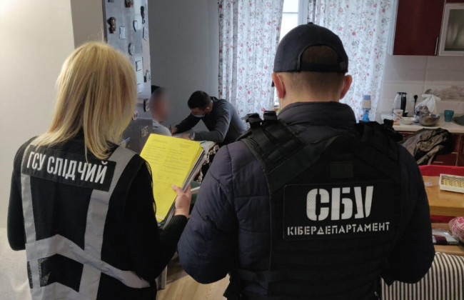 Сертифікати про вакцинацію за 40 євро: поліція викрила групу осіб у Львові
