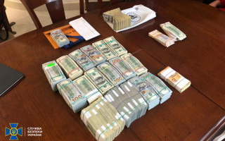 Корупційна схема в Податковій службі: СБУ та НАБУ провели обшуки по всій Україні