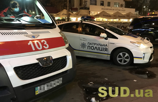 Смяло под грузовик авто с пассажирами: видео жуткого ДТП