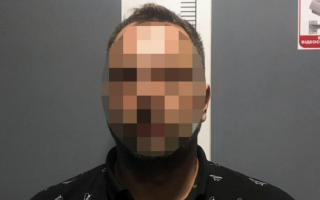 В столице неадекват набросился с ножом на отца: подробности