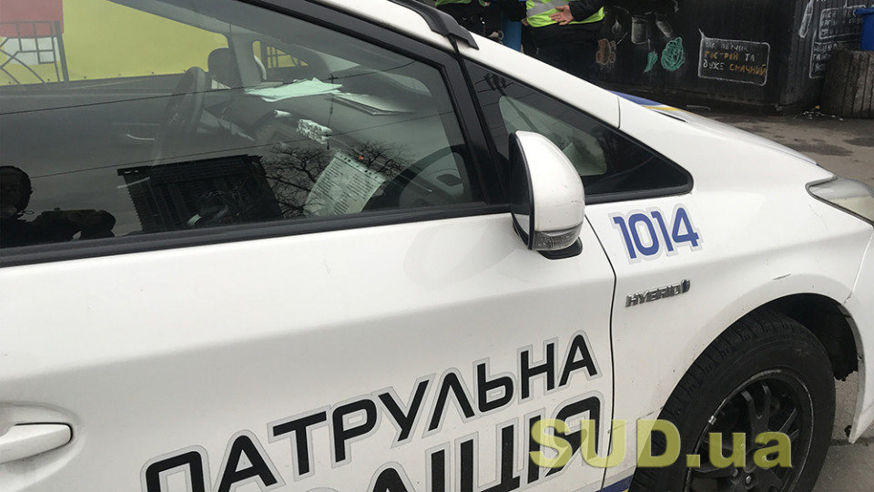 Наїхав на торговельні намети і «вписався» в авто: відео погоні та затримання втікача