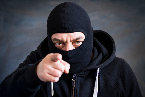 Обвинувачений погрожував розправою судді та його сім’ї: ВРП відреагувала на втручання у профдіяльність судді