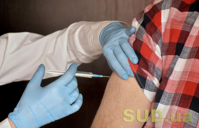 Стало известно, можно ли онкобольным вакцинироваться от COVID-19