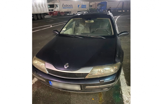 Распечатал на цветном принтере: украинец пытался пересечь границу по поддельному свидетельству о регистрации авто