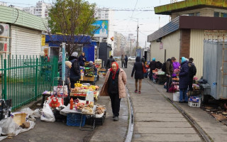 На местах стихийных свалок в Киеве установили камеры