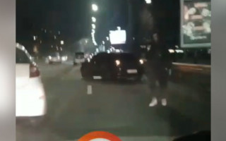 В Киеве произошло масштабное ДТП с возгоранием авто: видео