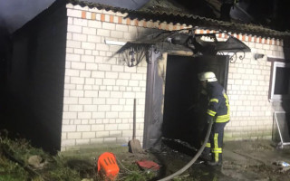 Под Киевом вспыхнул пожар в доме: есть жертва