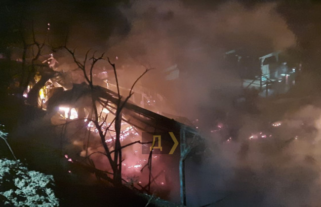 В Одессе вспыхнул популярный ночной клуб: видео пожара