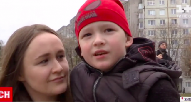 Скандал в детсаду Житомира: воспитательница ударила ребенка по лицу