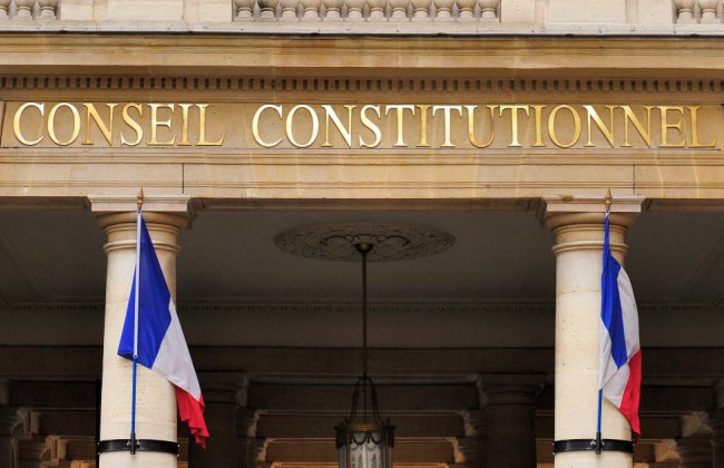 Конституционный совет Франции признал законным продление использования ковид-сертификатов