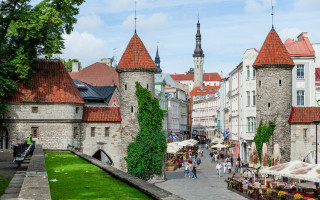 Эстония разрешила въезд в страну для полностью вакцинированных украинцев