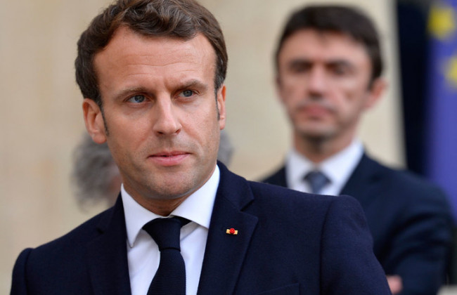 Во Франции для пожилых людей станет обязательной третья доза вакцины