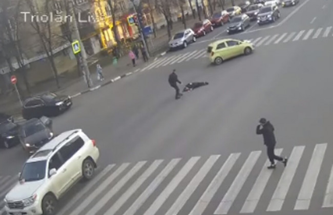 У Харкові позашляховик збив двох дітей: прокуратура повідомила деталі