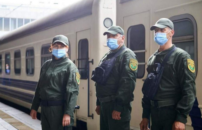 Кабмин расширил полномочия ведомственной военизированной охраны в поездах