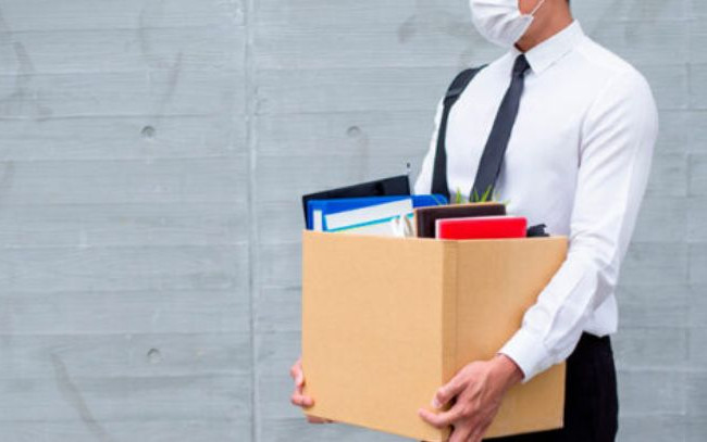 Держпраці пояснило, як замінити відстороненого від роботи працівника, який не вакцинувався проти COVID-19