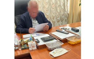 Хабар чиновнику Міноборони: під Києвом селищному голові повідомили про підозру