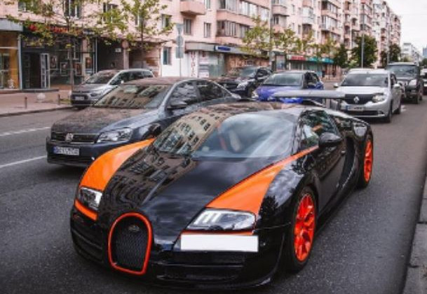 В Украине заметили эксклюзивный суперкар за несколько млн евро