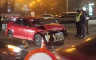 Стал один район столицы: на проспекте Победы случилось серьезное ДТП