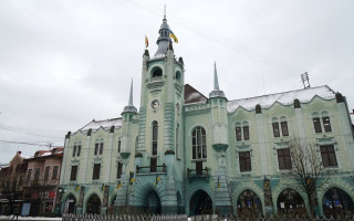 В Мукачево у сотрудниц горсовета выявили поддельные COVID-сертификаты