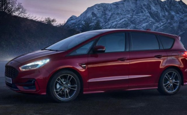 Ford раскрыл цены и комплектацию обновленного S-Max