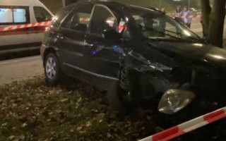 Отключился и влетел в столб: в Киеве произошло смертельное ДТП с участием такси