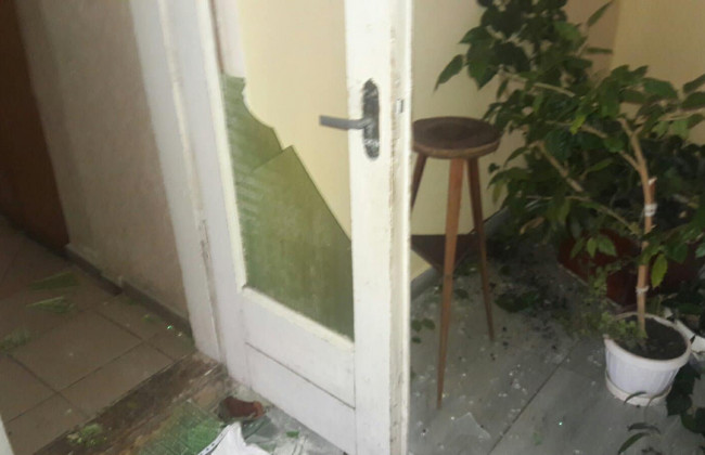 Во Львовской области неадекват разгромил больницу и избил пациентов: фото