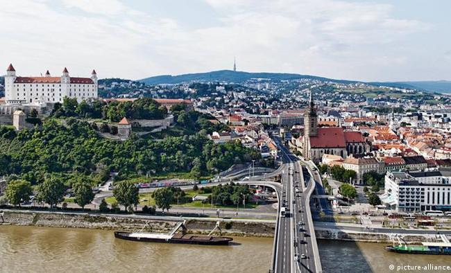 Словакия готовит «локдаун для невакцинированных»