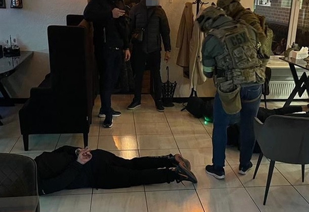 В Херсонской области задержали банду, вымогавшую у фермера более миллиона гривен