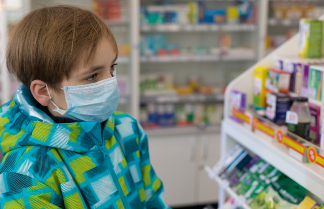 Депутати пропонують карати штрафом до 5100 грн за продаж ліків дітям до 14 років