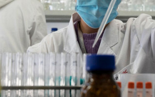 Лікування COVID-19: Уряд звільнив від ПДВ ввезене обладнання для виготовлення вакцин та лікарських засобів