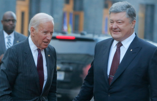 «Пленки Деркача»: НАБУ и ГБР закрыли дела о разговорах Байдена и Порошенко